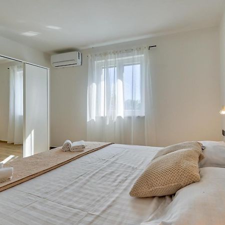 Villa Monte Vernal Пула Экстерьер фото