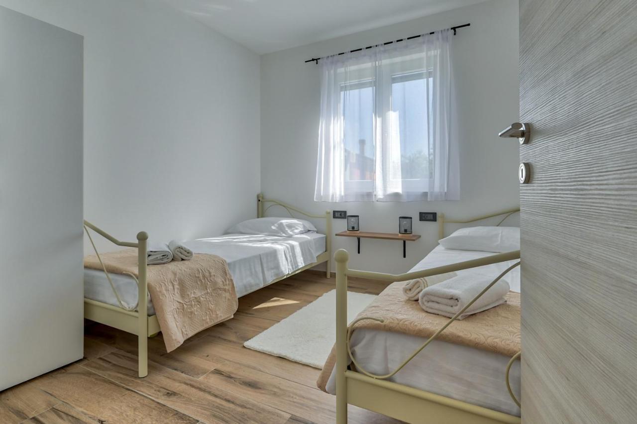 Villa Monte Vernal Пула Экстерьер фото